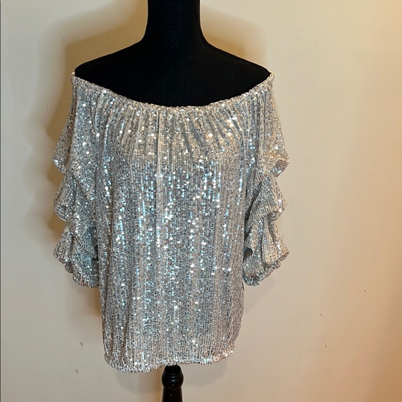 CeCe Sequin Top - Picture 5 of 10
